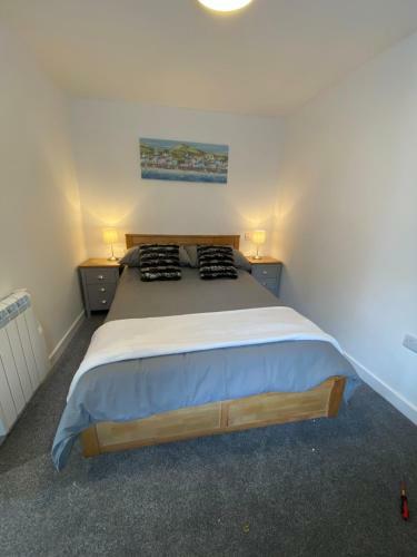 Modern 2 Bedroom Apartment, With Car Parking.