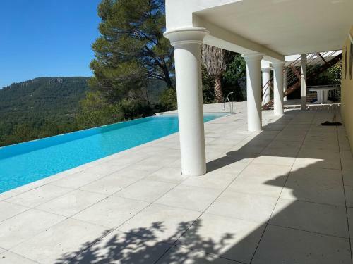 Villa D'eden