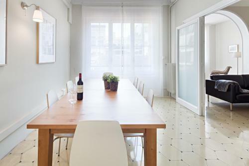 Habitat Apartments Bail�n