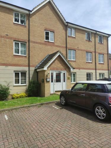 Immaculate 1-bed Apartment In Borehamwood