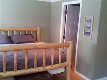 Hostal Riverbend Guest House