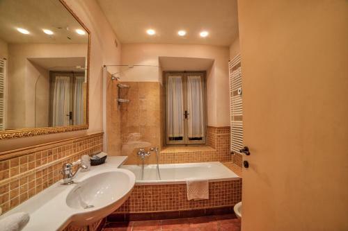 Hotel Logge Dei Mercanti