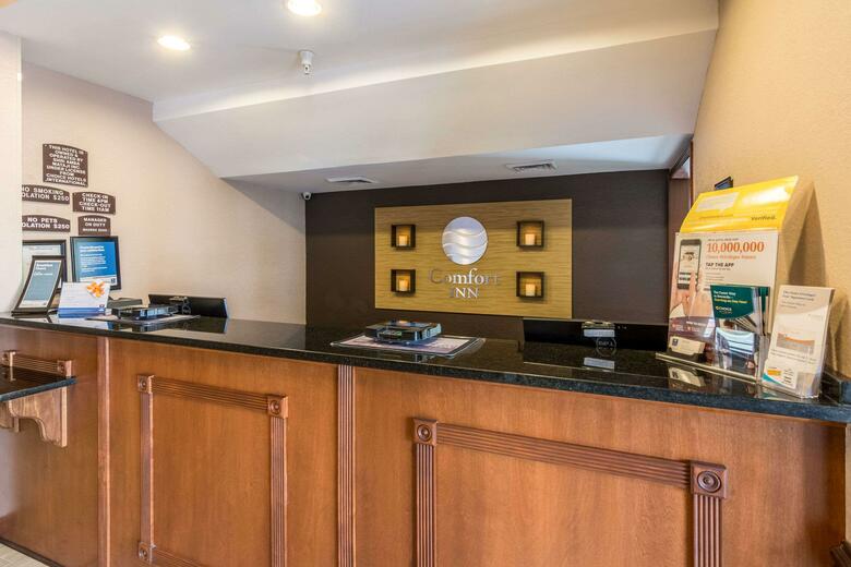 Hotel Comfort Inn & Suites Panama City