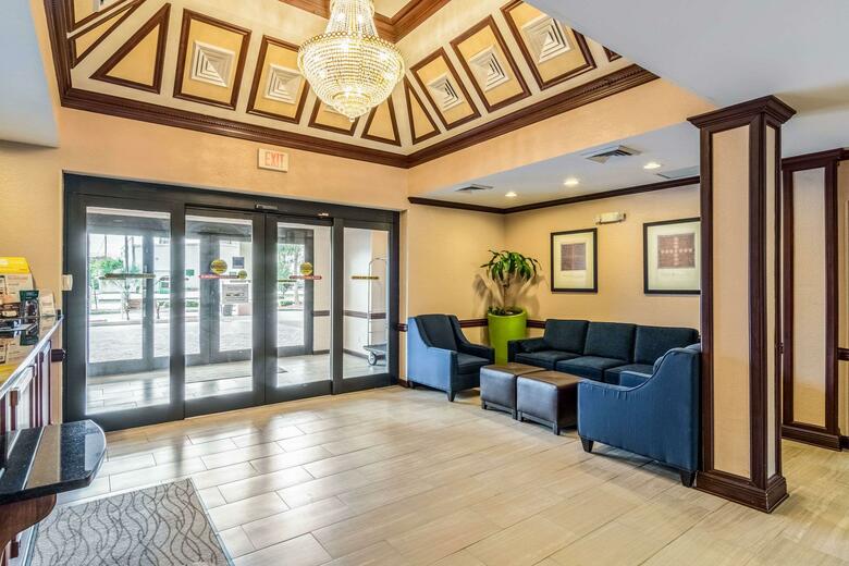 Hotel Comfort Inn & Suites Panama City