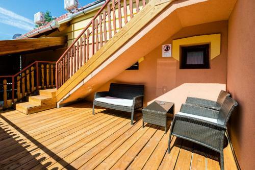 Almafa Apartmanh�z