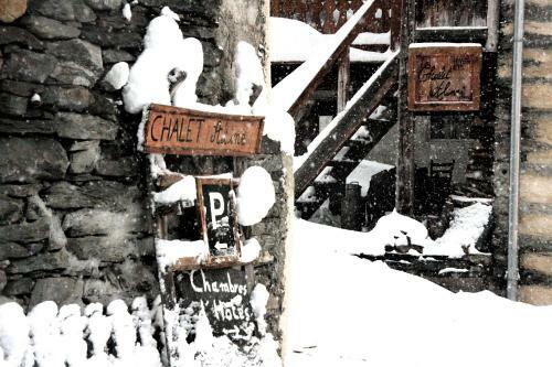 Hostal Chalet Aline