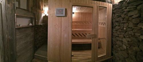 Hostal Chalet Aline