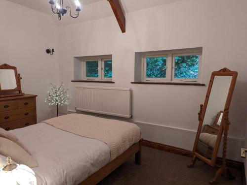 Horseshoe Cottage