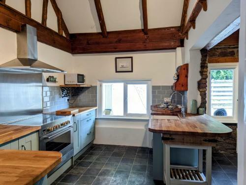 Horseshoe Cottage