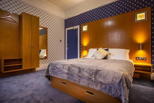 The New England Hotel