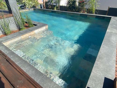 Magnifique Villa Avec Piscine 900m De La Plage