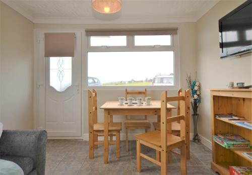36 Sandown Bay Holiday Centre