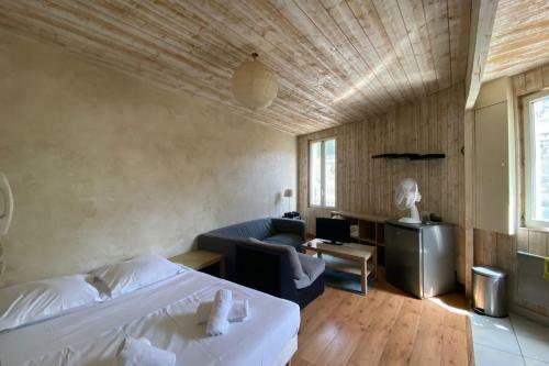 Apartamento Charming Studio For 2 - Place Saint-lazare