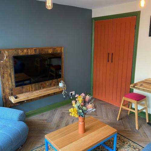 The Bolthole @ Bowness - Cosy 1 Bed Apartment