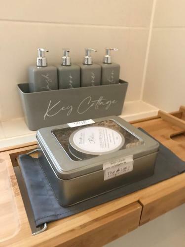 Cotswold Stone Cottage *hot Tub* Sleeps 6/8