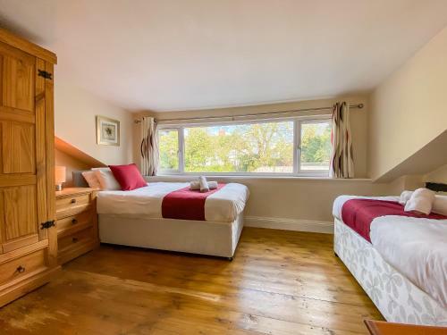 Two Pound Cottage By Cliftonvalley Apartments