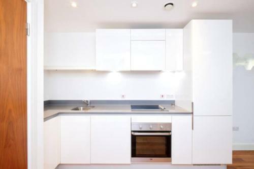 Modern City Centre Apartment (sleeps 4)
