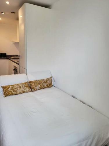 Modern City Centre Apartment (sleeps 4)