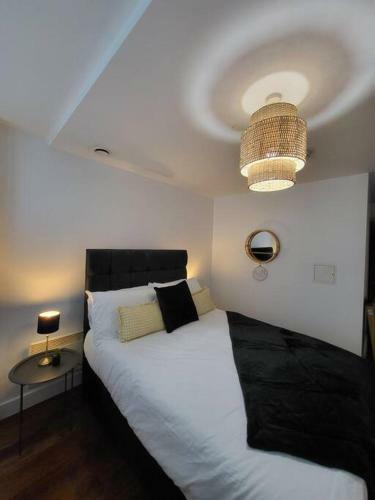 Modern City Centre Apartment (sleeps 4)