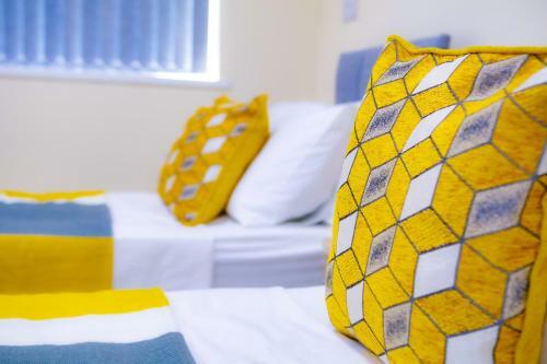 Apartamento City Road Birmingham Studios From Oofy With En-suites