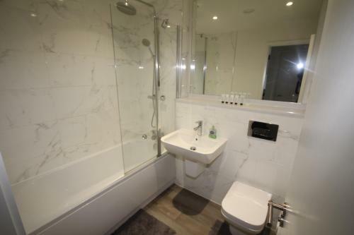 Broad Apartment