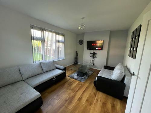 Cosy Home Near Nec, Bhx Bullring & Solihull