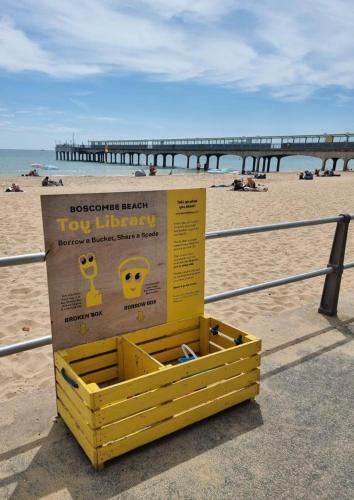Newly Refurbed Boscombe Beach Apart With Parking