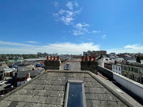 Apartamento Light Airy 3 Bed Town Cntr Flat 700m To The Beach