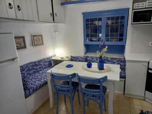 Anthie's Shore House