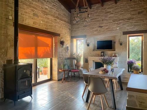 Olive Land - ?? ??? ????? / Stone Villa.