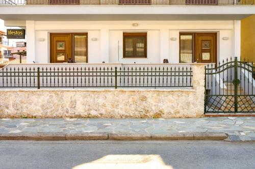 Ifestos Apartments