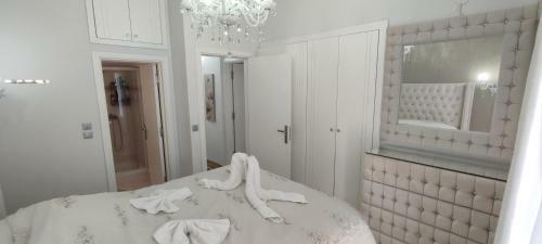 Ixian House Apartment