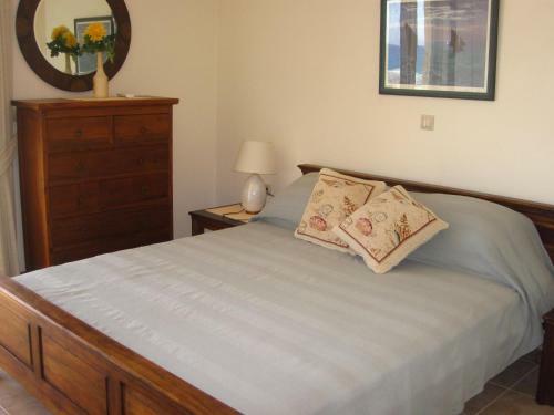 Spacious Seafront Apartment