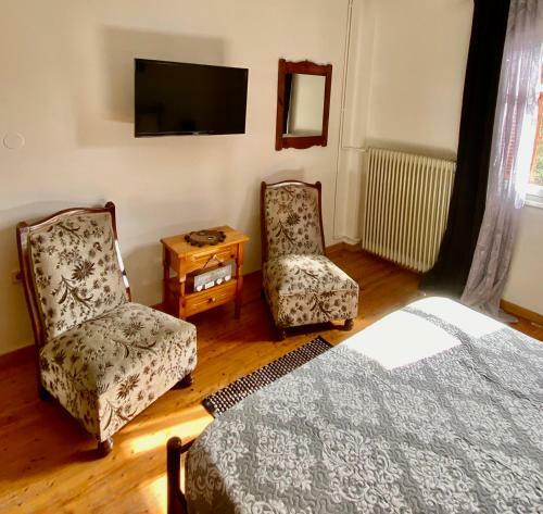 Montsenigos Garden Apartment