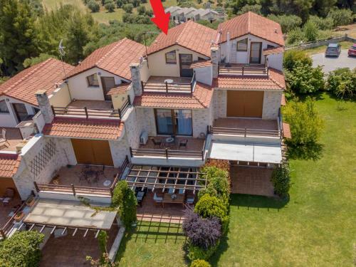 Villa Luxurious 3-bdrm Maisonette With Sea Views