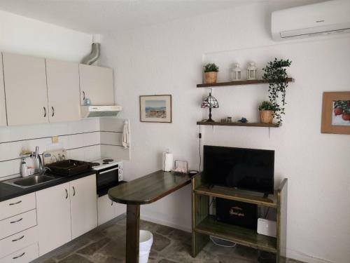 Kochyli Apartment
