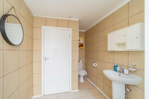 Apartamento Super Central Two Bedroom Flat * Sleep 6 Guests