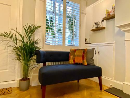 Central Seaside Cottage