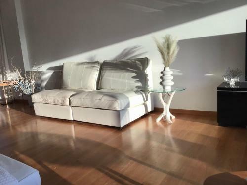 Grand Panoramic Villa Lagonissi