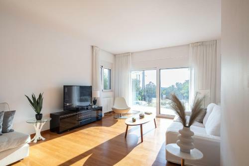 Grand Panoramic Villa Lagonissi