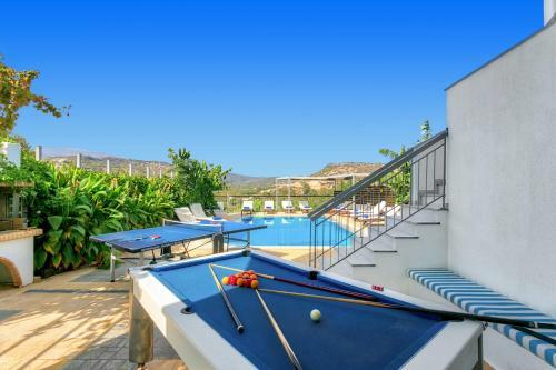 Villa Alexis House By Villa Plus