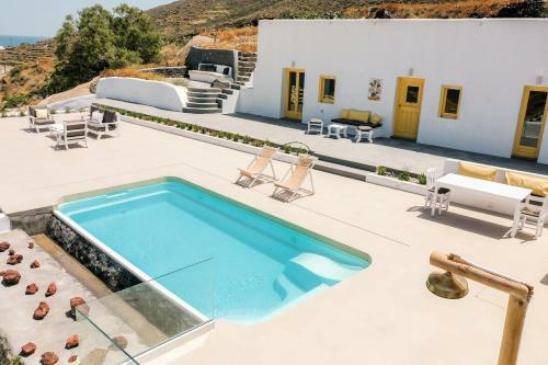 Villa Retreat In Timeless Beauty