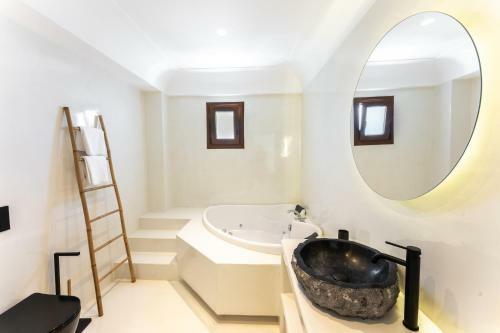 Hotel Leon Luxury Suites