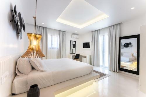 Hotel Leon Luxury Suites