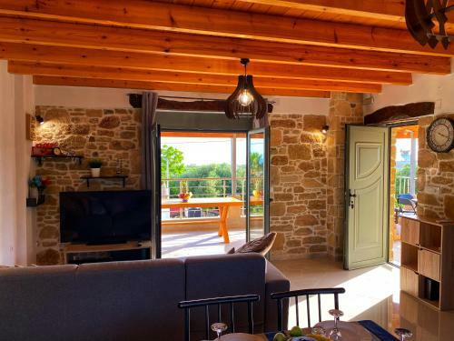 Destan & Juliette Traditional Villa