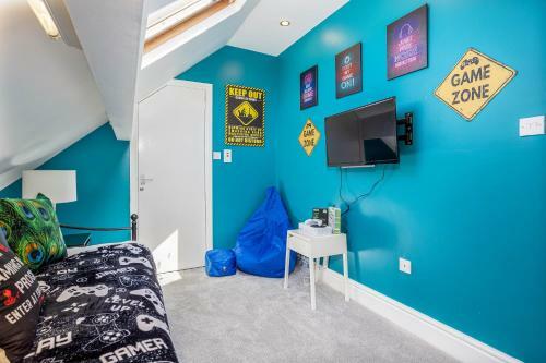 Empress Hall Blackpool By Charles Alexander Short Stay