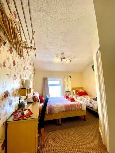 Hostal Walkden House