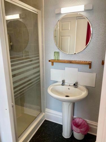 Hostal Walkden House