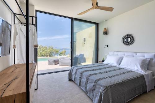 's Cave Villas Seaside Karystos
