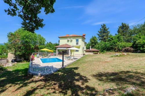 Villa Ester